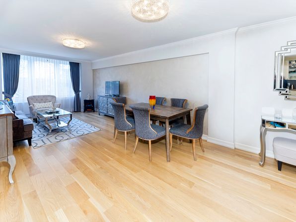 1530 E 8th St APT 4J
