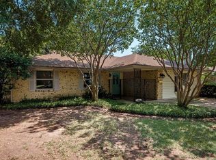 470 Wildbriar Dr, Garland, TX 75043