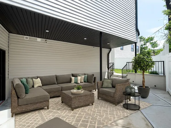 10 Prescott Street image 24 of 30