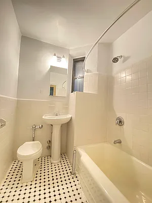 Rented by Bond New York | media 12