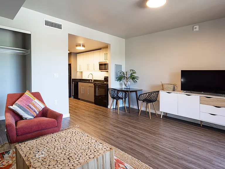 Park Place Apartments — Photo 16