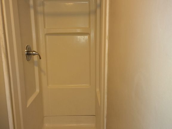 4th image of 19 Liberty St
