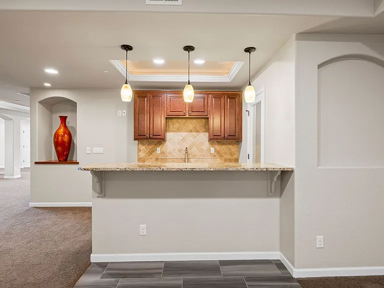 6258 Oxford Peak Ct — Photo 40