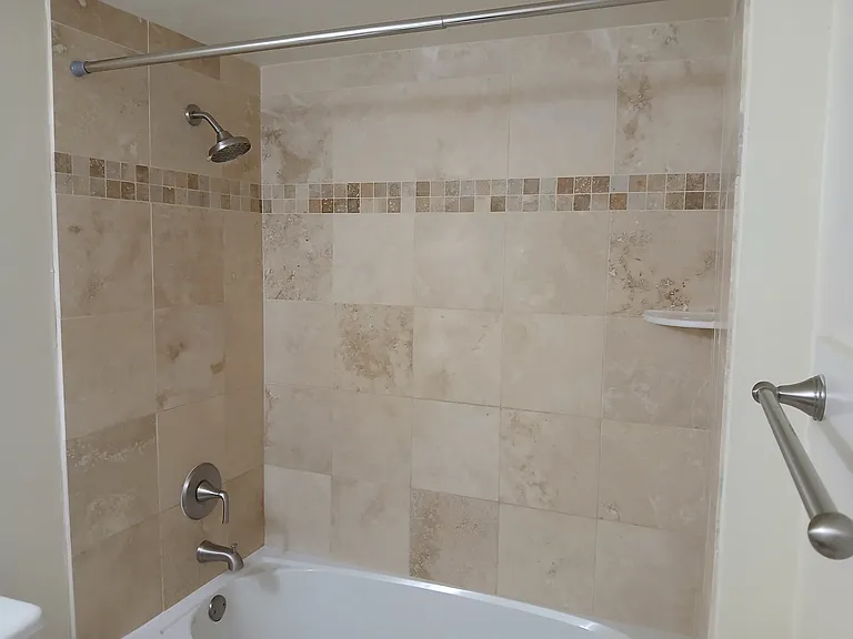 902 Rocky Creek Ln — Photo 16