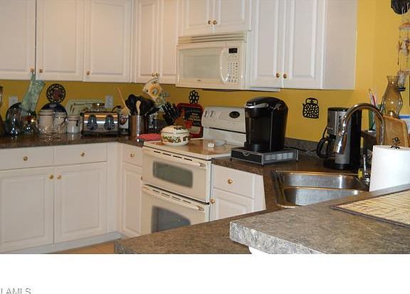 5th image of 802 Gaylord Ave S