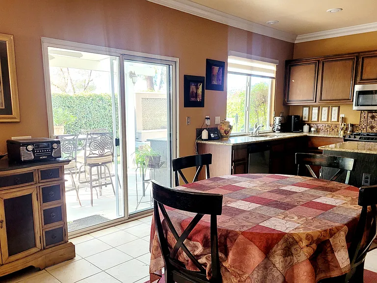 681 Sky Ridge Dr — Photo 4