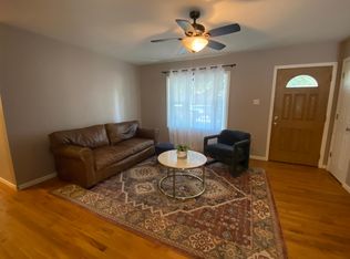 857 SE Eastgate Dr, Topeka, KS 66607