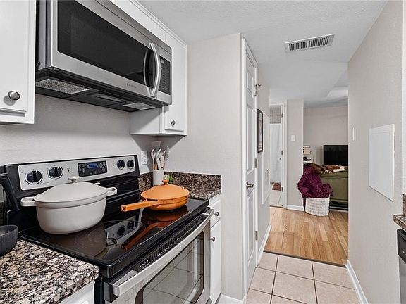 5th image of 2450 Ashdale Dr APT 110