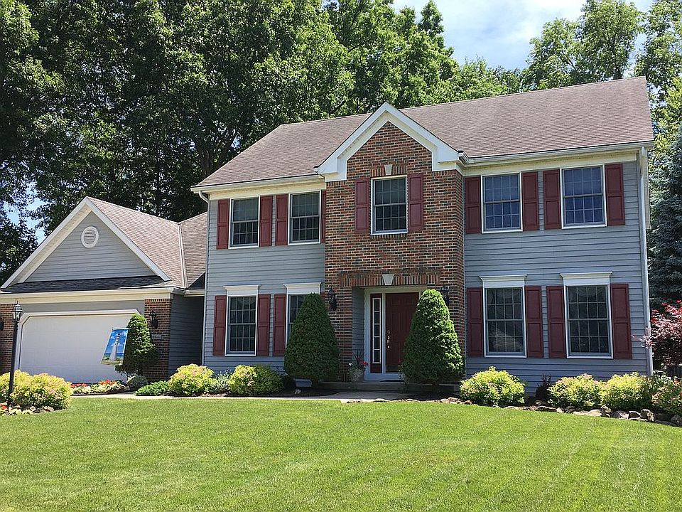 1st image of 1064 Woodland Chase