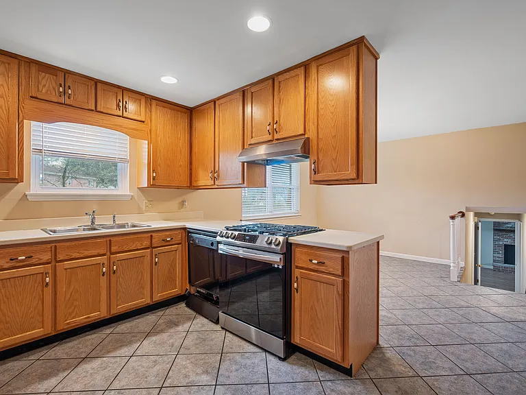 3076 Speicher Cir — Photo 5
