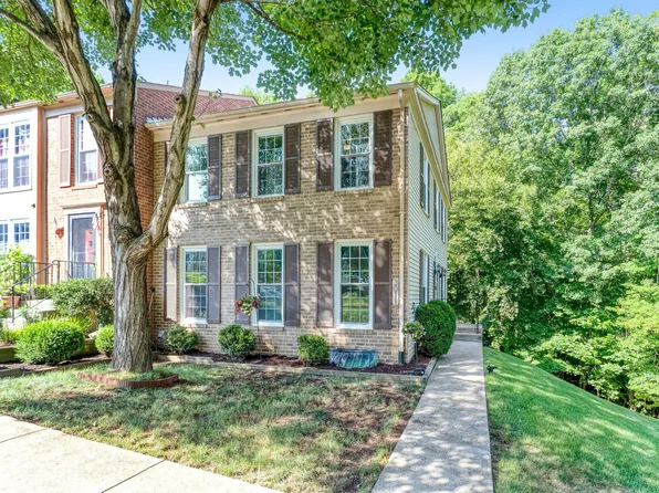 3011 Bromley Ct, Woodbridge, VA 22192