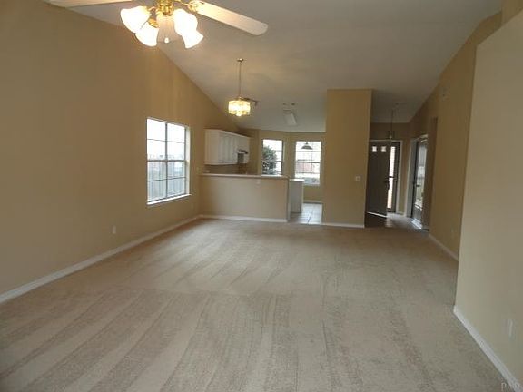 3rd image of 329 Pin Oak Ct