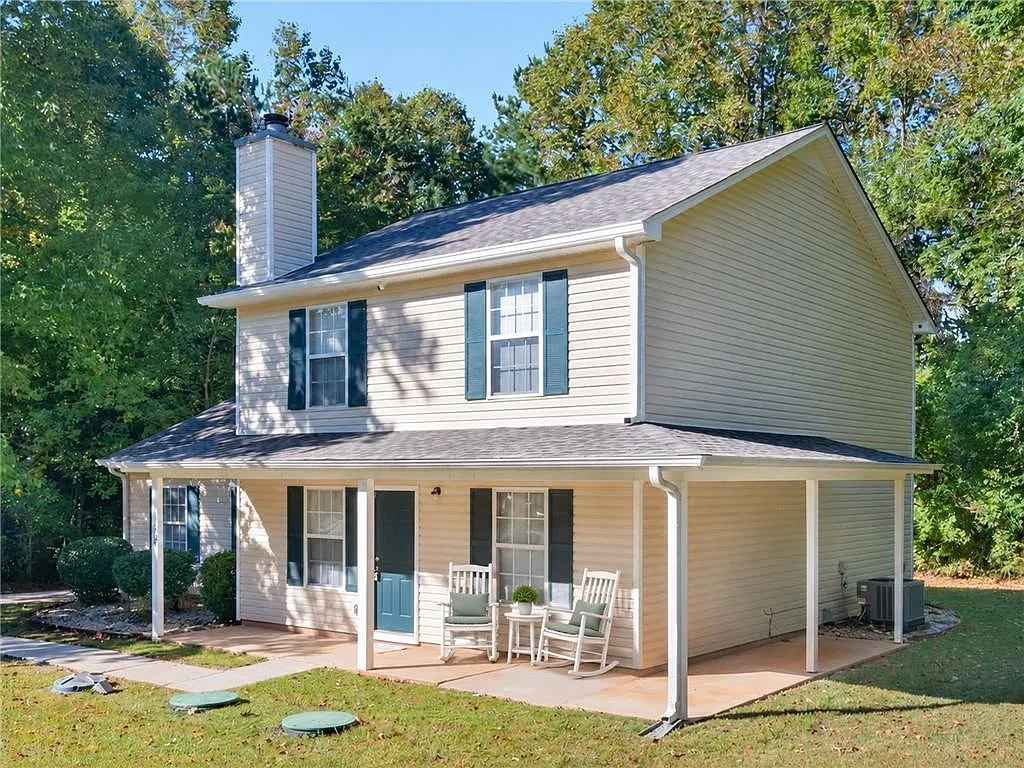 4 bed, 3.0 bath, 1500 sqft, $1,850 — Photo 2