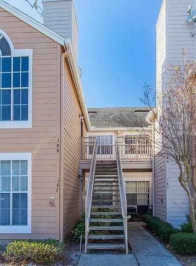 2nd Floor, corner unit