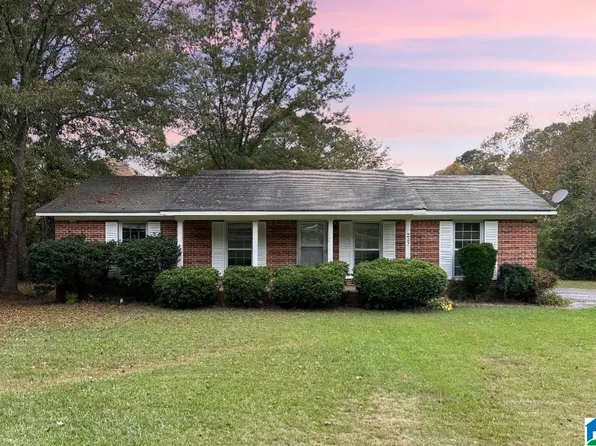 202 Goodwin St, Columbiana, AL 35051