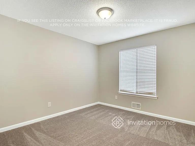 1815 Independence Dr — Photo 14