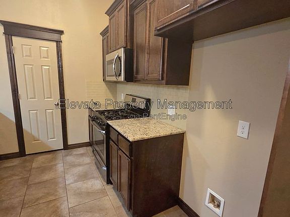 5th image of 2300 Kintyre Rd