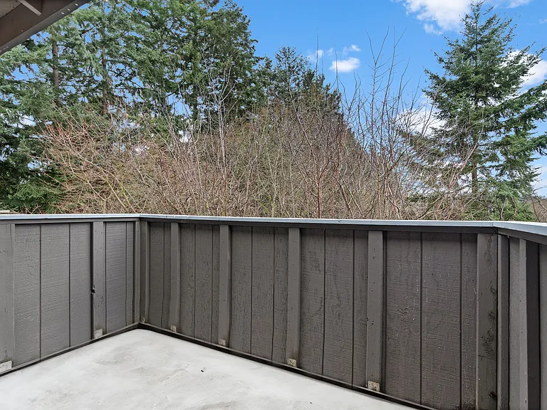 1 Bed 1 Bath - 600 Sq Ft 1 Bed 1 Bath - 600 Sq Ft