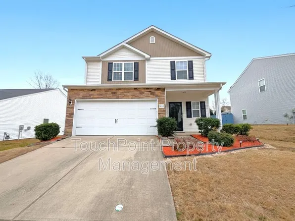 9223 Avery Meadows Dr, Charlotte, NC 28216