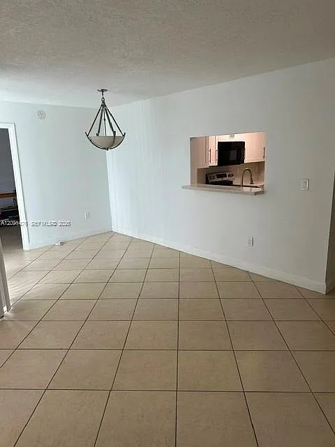 Westbird Village Condo — Photo 3