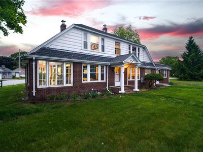 821 Post Rd, Warwick, RI, 02888