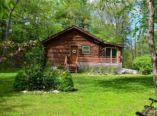 141 W Chippen Hill Rd, Burlington, CT 06013