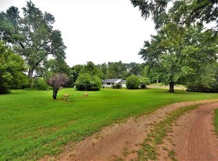 2050 29th Rd, Inman, KS 67546