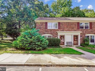 8425 Penshurst Dr #595, Springfield, VA 22152