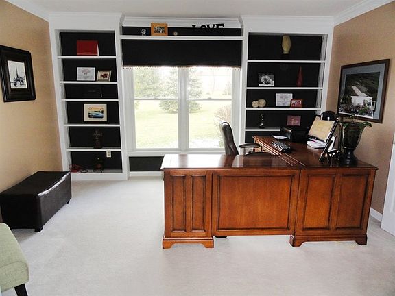 5th image of 1078 Ascot Dr