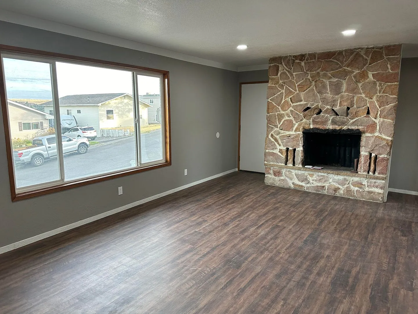 Newly remodeled duplex — Photo 1