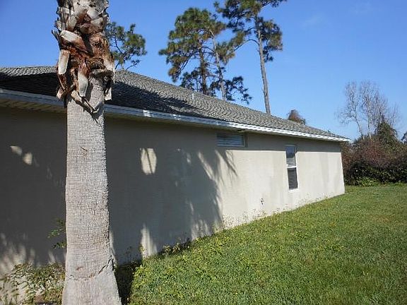 3rd image of 6060 Sabal Hammock Cir