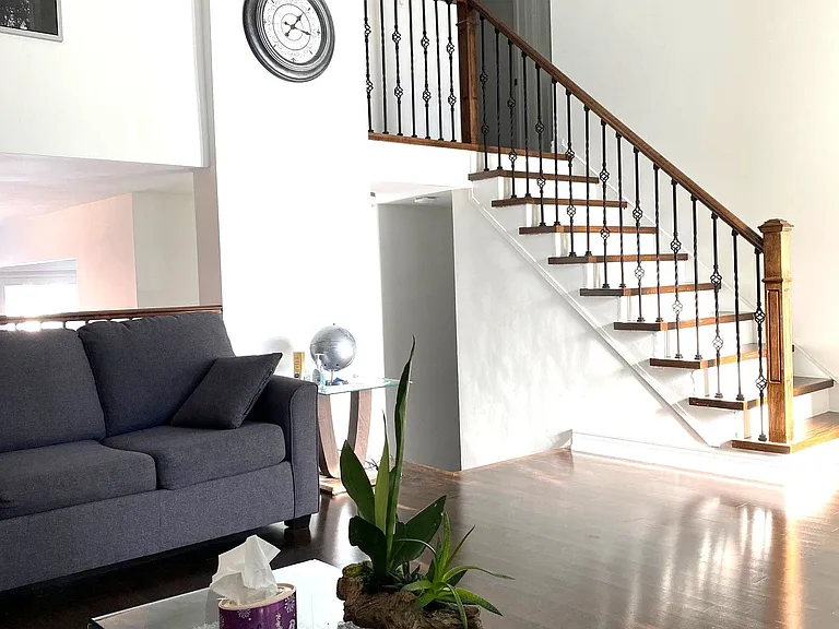 203 Three Valleys Dr — Photo 6