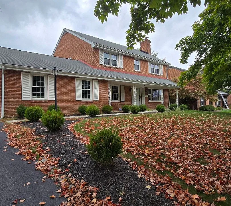 705 Ashford Rd