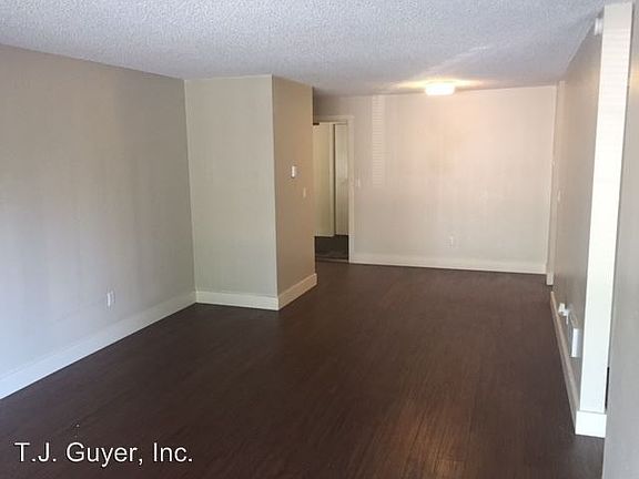 3rd image of 400 Wheeler St S APT 102