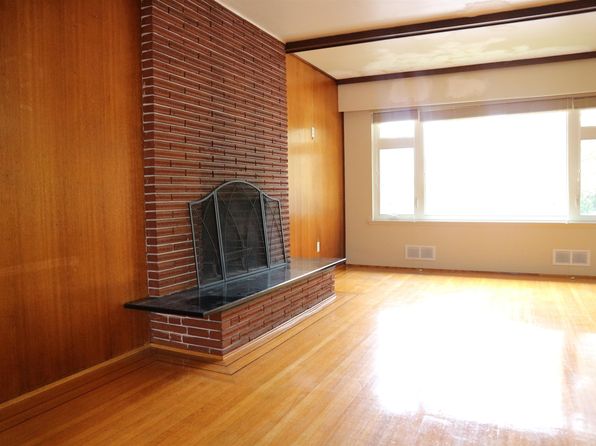 2 bedroom rental in Vancouver — photo 4