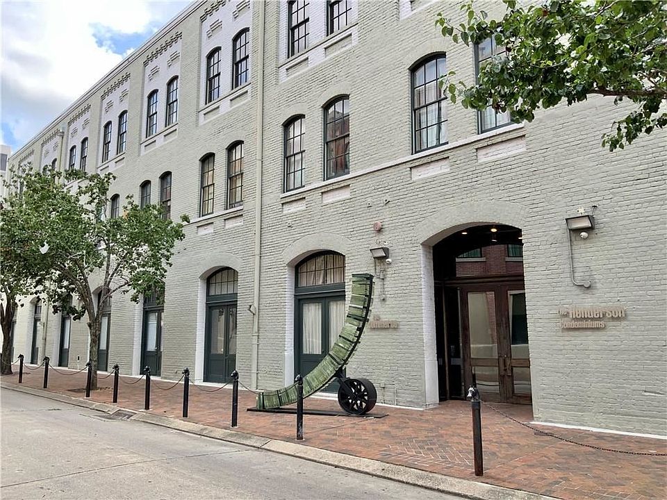 1st image of 700 Commerce St APT 307