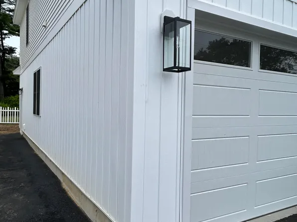 38 Plaisted Rd, York, ME 03909