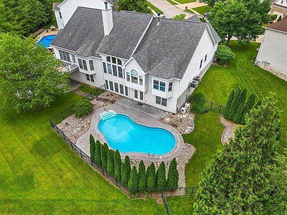 5th image of 6 Kings Crossing Ct