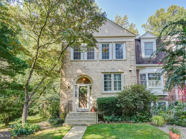 14529 Parkvale Rd, Rockville, MD 20853