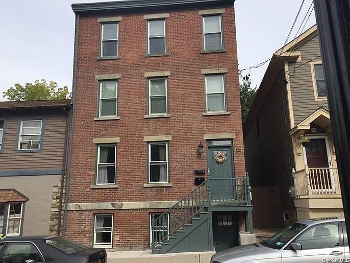 1st image of 16 E Parmenter St #1