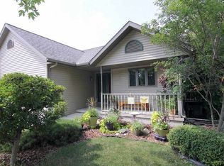 153 Lynne Trl, Oregon, WI 53575