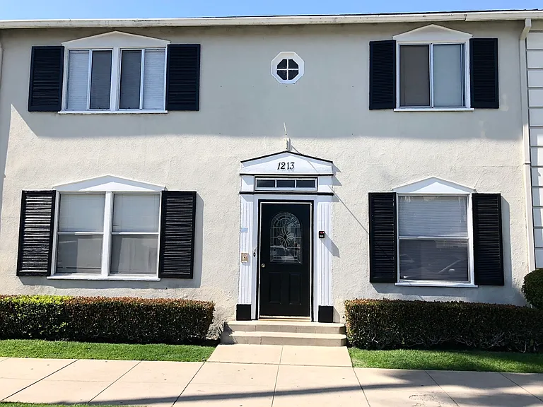 1213 E Ocean Blvd #5 — Photo 10