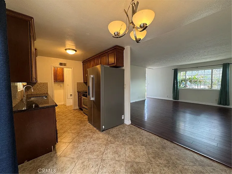 312 Silton Ave — Photo 6