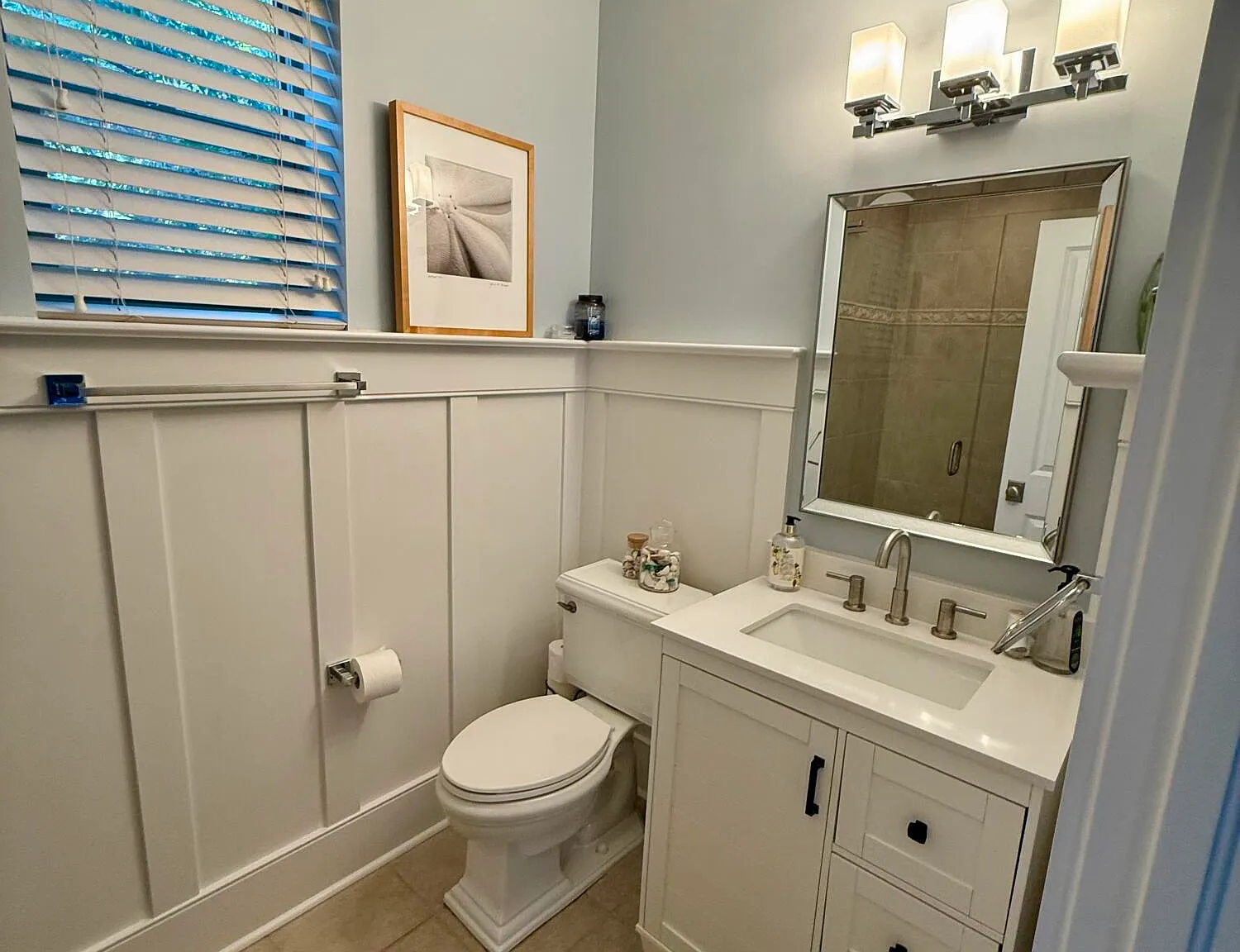 1 bed, 2.0 bath, 917 sqft, $5,500 — Photo 3