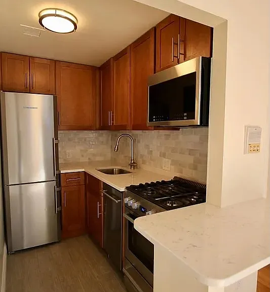 122 W 75th St #3B — Photo 5