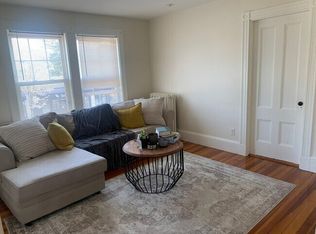 615 Hammond St #2, Chestnut Hill, MA 02467