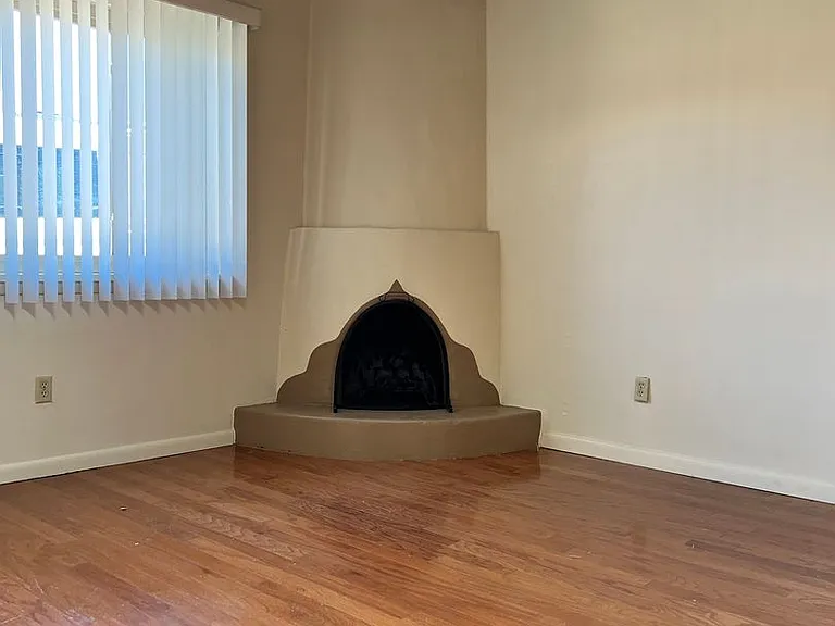 410 La Joya Rd — Photo 7