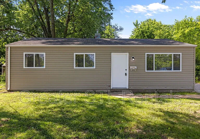 1412 E Pitman Ave — Photo 1