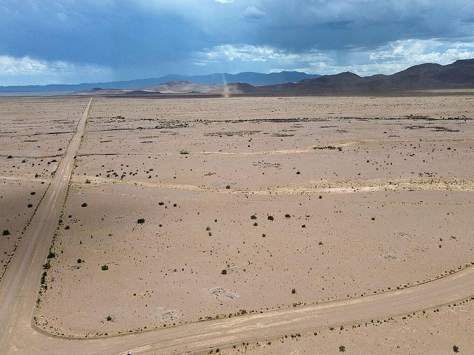1st image of 326 Desert Mesa Rd