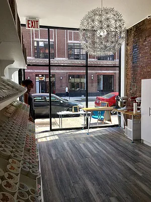 Rented by Manhattan Management LLC | media 91